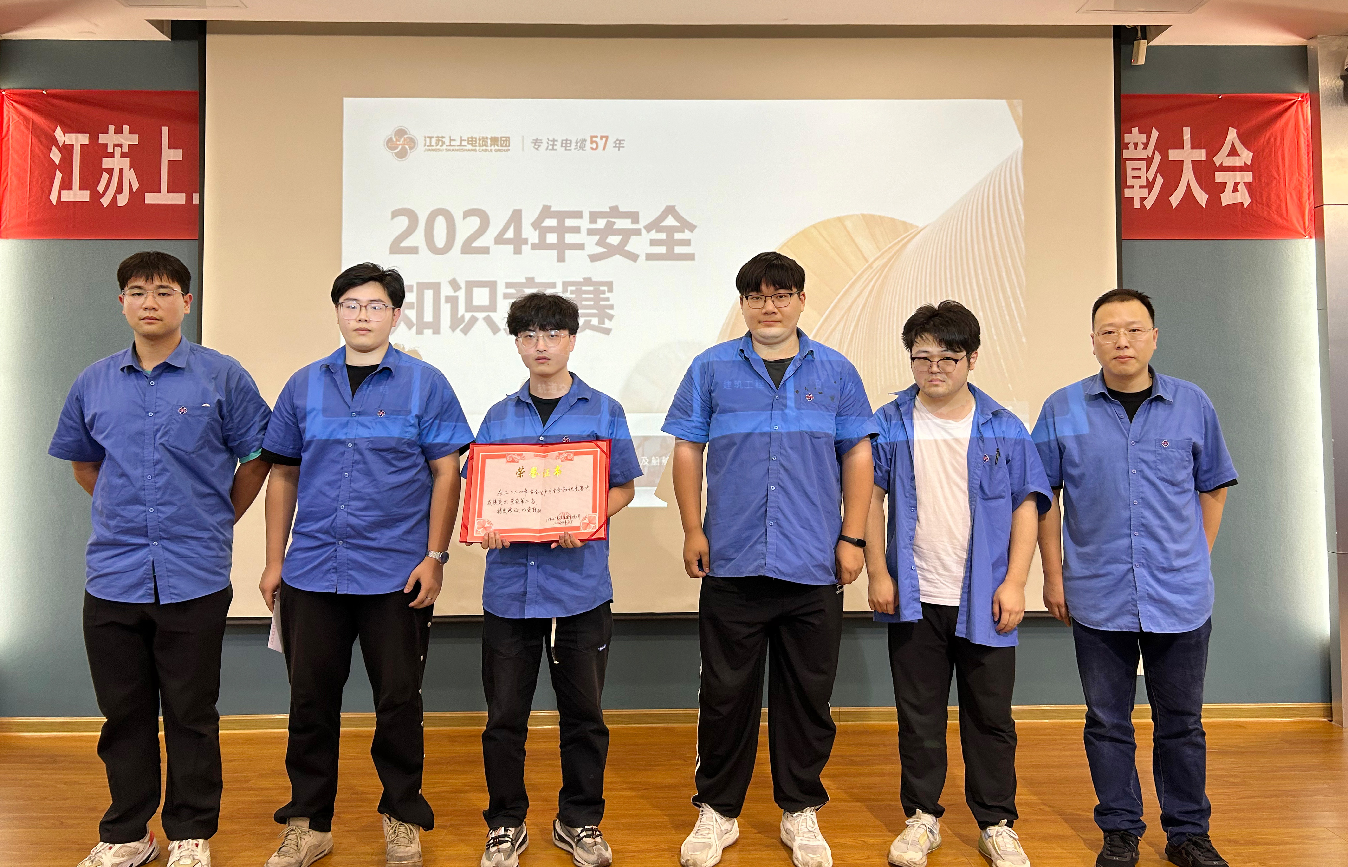 17204869399207233i9a.jpg 17204869399207233i9a.jpg